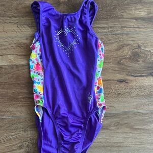 Gk childs medium leotard with hearts